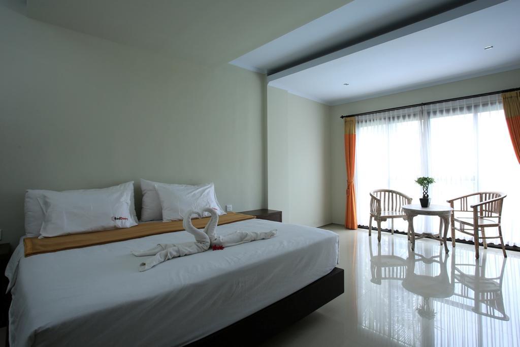 Reddoorz @ Padma Utara Hotell Legian Exteriör bild