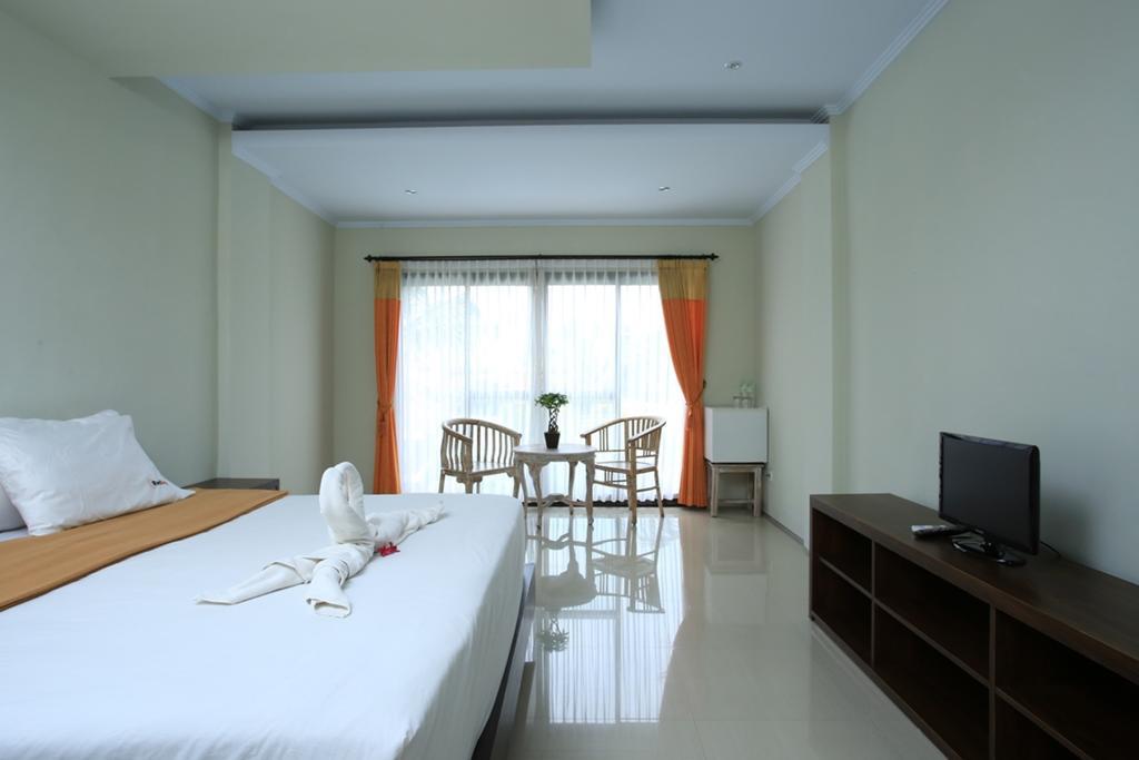 Reddoorz @ Padma Utara Hotell Legian Exteriör bild